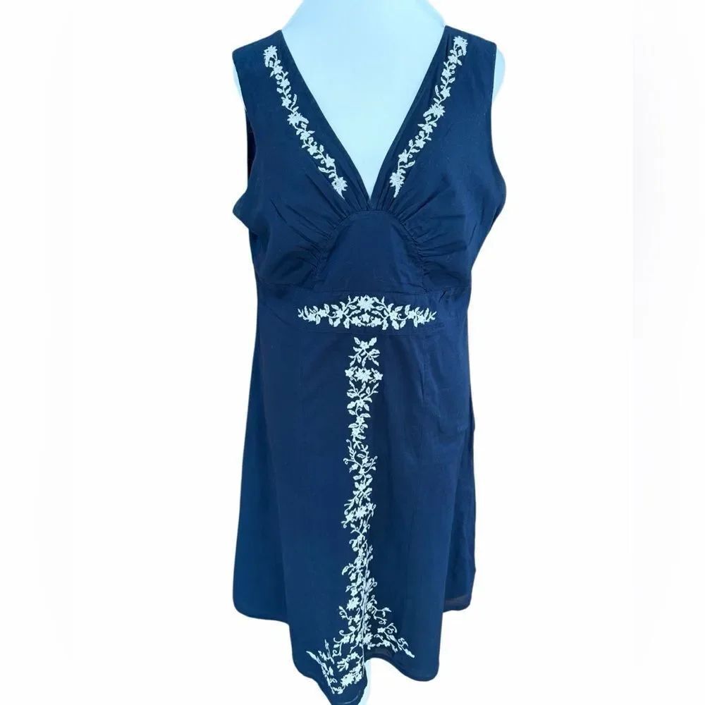 Eddie Bauer Navy Blue w/ White Embroidery sleeveless v neck cotton dress sz 14.